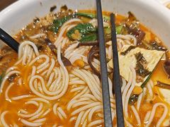 -蒙自源米线大王(花园城商场店)