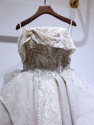 点击看大图 -伯瓷皇后婚纱艺术空间