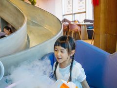 -水桶王国主题餐厅·聚会·生日派对·亲子活动·家庭套餐(亚龙湾希尔顿店)