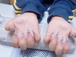 -UGIRL有个美甲