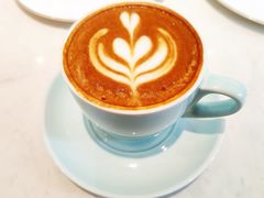 白咖啡-Fridi Patisserie Cafe