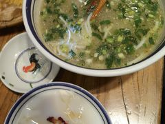 -云阿蛮云南生烫牛肉米线(奉贤路店)