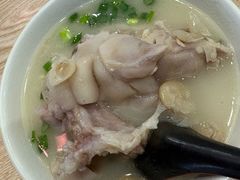 -雷祖芳老妈蹄花店