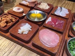 -银米·云南传统过桥米线(双廊黑金冠店)