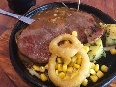 -胡桃里音乐餐厅(陶溪川店)(川湘赣菜·世界百大酒庄直供红酒·音乐表演)