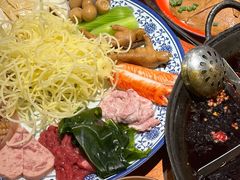 -周小明火锅(黑金冠社区店)