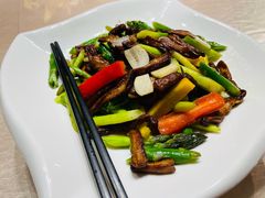 芦笋炒鸡腿菇-江滨壹号艺文空间复合餐厅(闽江大道店)