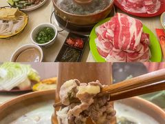 -洞庭洲·防空洞火锅·铜锅涮肉·烧烤(新百广场店)