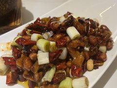 宫保鸡丁-夫妻肺片·中华老字号·正宗川菜(春熙路店)