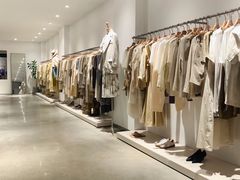 -洪小鹏生活美学馆(领SHOW天地店)