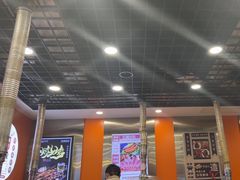 -哈尔滨小酒馆·鲜肉现穿自助烧烤(康新花园店)