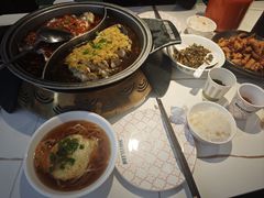 -阿瓦山寨·湘菜现炒·剁椒鱼头王(咸阳总店)