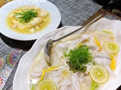 招牌小藕烩鲈鱼-艺术食堂(创意料理)