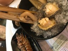 -鲜入围煮花胶鸡海鲜火锅