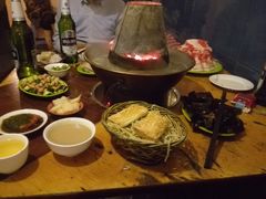 -洞庭洲·防空洞火锅·烧烤·铜锅涮肉(新百广场店)