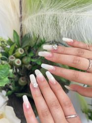 -芊冉•美甲美睫纹绣