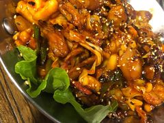 鱿鱼炒五花肉-富乐满韩国正宗炸鸡韩国料理(虹泉路店)