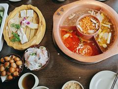 -滇釜火锅·能喝汤的火锅(车公庄店)