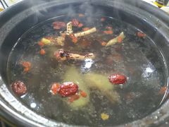 清远鸡-濠轩阁特色生蚝火锅(水湾路店)