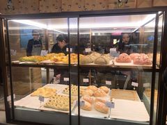 面包甜点陈列柜-奈雪的茶(湖滨银泰in77C区PRO店)
