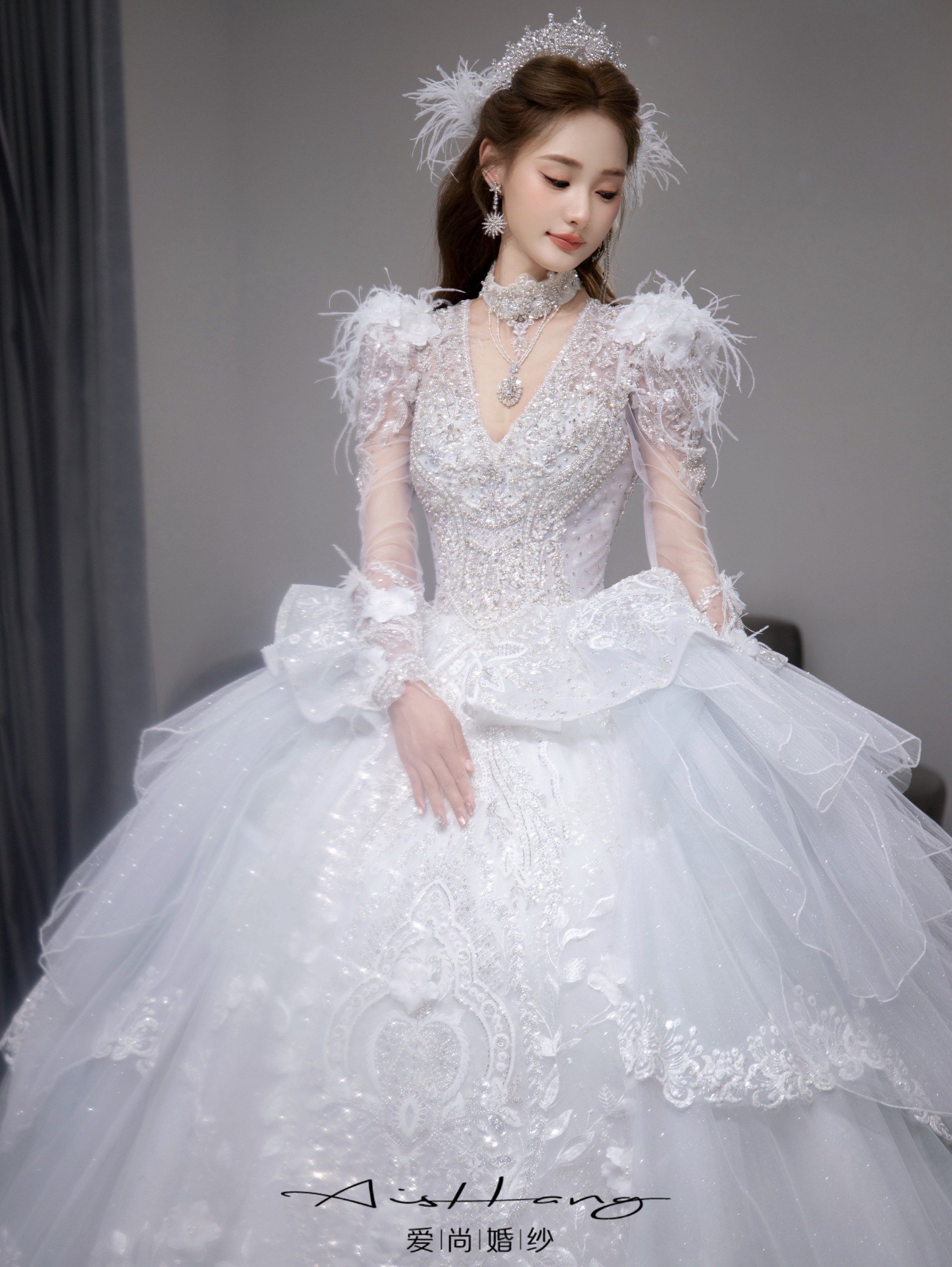 每个女孩的婚纱梦 拖尾婚纱