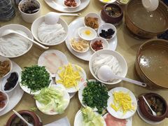 -桥香园云南过桥米线(金马碧鸡店)