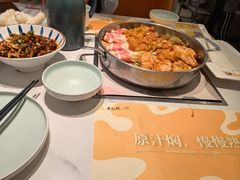 -黄记煌三汁焖锅(新佳丽江汉路店)