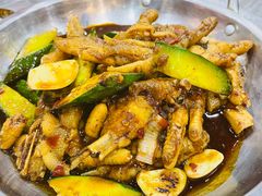 -江城燕子大排档(江汉路步行街店)