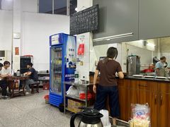 -容里煲仔饭(利丰北路店)