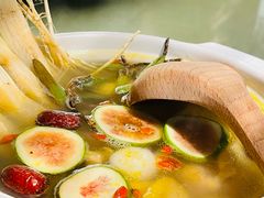 老广竹蔗无花果鲜鸡煲-一川二水•粤川醉(CP静安店)