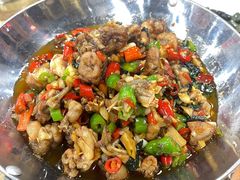干锅牛蛙-笨罗卜浏阳菜馆(太平街店)