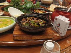 -万重锦·人文川菜馆(骡马市店)