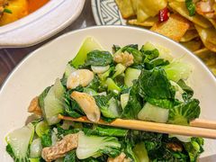 -霄汉牛三鲜湖北砂锅菜(万松园2店)