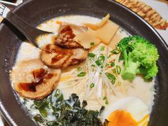 -旺角里·榴莲鸡煲(兴华商场分店)