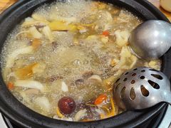 -菌之家·专业纯野生菌火锅·特色炒菌