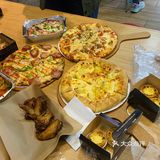 「果肉榴莲比萨」这一辈子不知道要在达美乐吃多少次披萨…