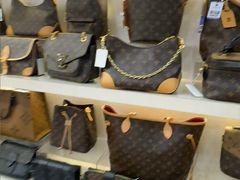 -六六奢品·vintage中古·回收二手奢侈品包包手表首饰(环球港店)