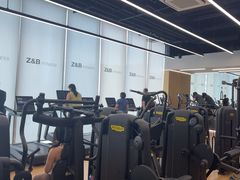 -Z&B Fitness Studio·Gym(前滩L+PLAZA店)