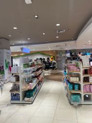 -孩子王(静安大融城店)