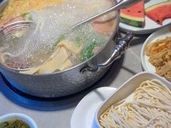 -宴全牛粤来越牛潮汕鲜牛肉火锅(海州万达广场店)