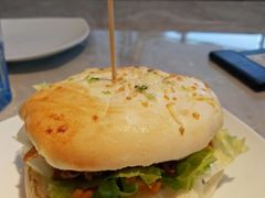 -必胜客(尹山湖歌林公园店)