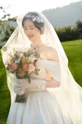 -喜爱高定婚纱摄影