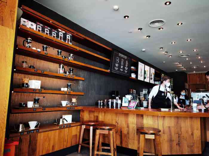 星巴克(武汉万达广场店)-"【位置】菱角湖万达现在有两家星爸爸,这家.