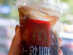 甜品站可乐麦炫酷-麦当劳(杭州运河上街商业中心店)