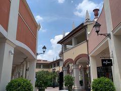 -佛罗伦萨小镇广佛名品奥特莱斯(疏港路店)