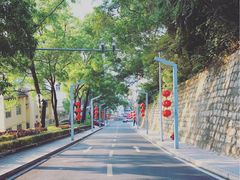 -彳亍咖啡·这里(水湾路店)