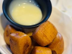 -德林酸菜鱼火锅(南丹店)