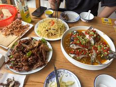 -美顺香食府鱼头老店(雪野湖店)