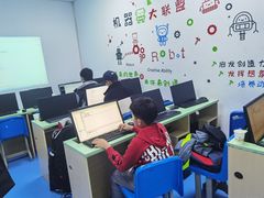 -童程童美·信息学竞赛·乐高机器人编程(长宁来福士校区)
