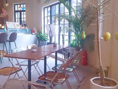 -Fridi Patisserie Cafe